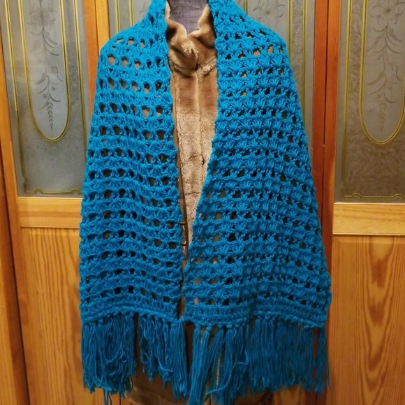Handmade crochet extra wide scarf/wrap - Picture 2 of 7